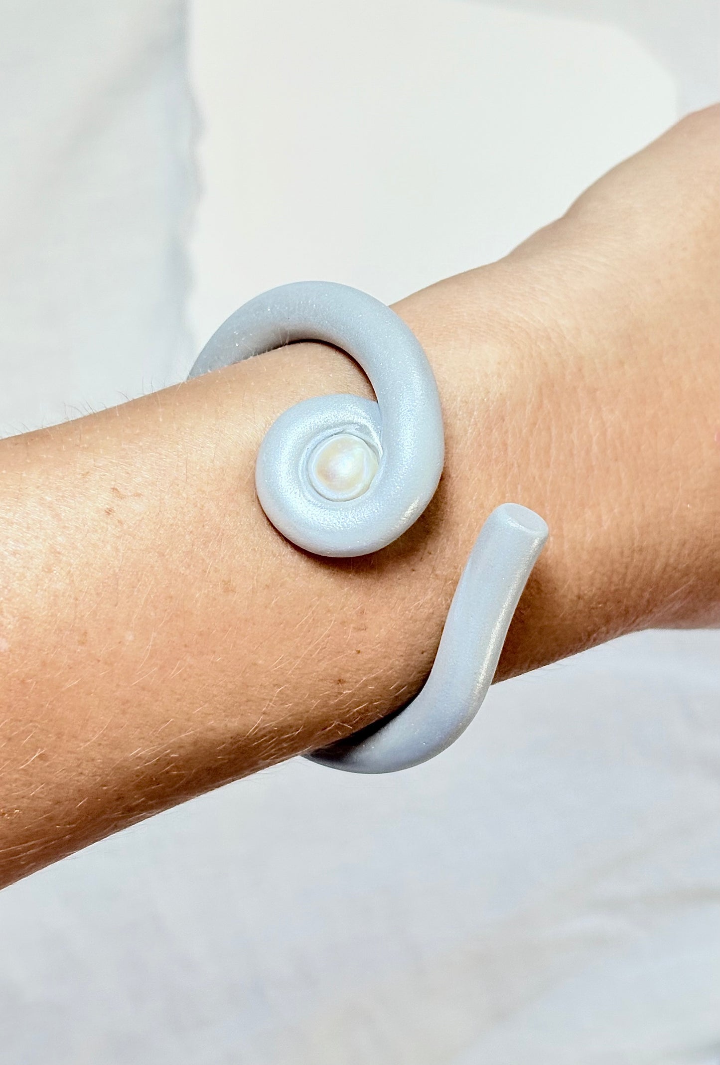 The Pearl Bracelet