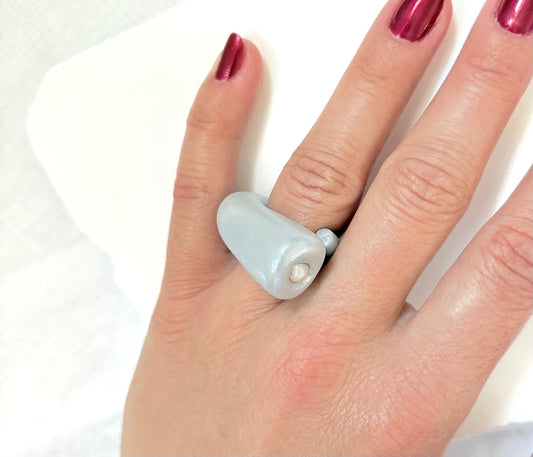 The Pearl Ring