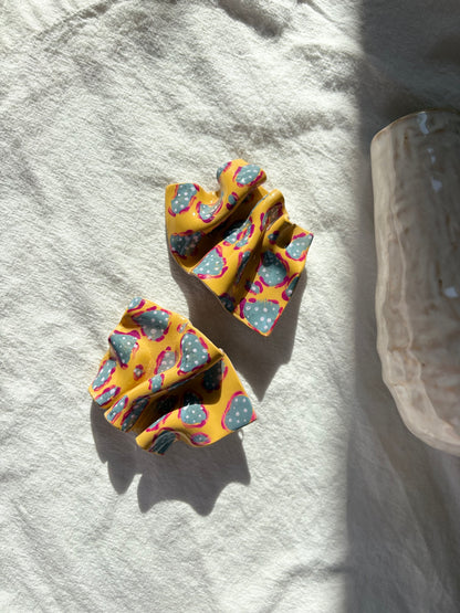 The Vibrant Fold