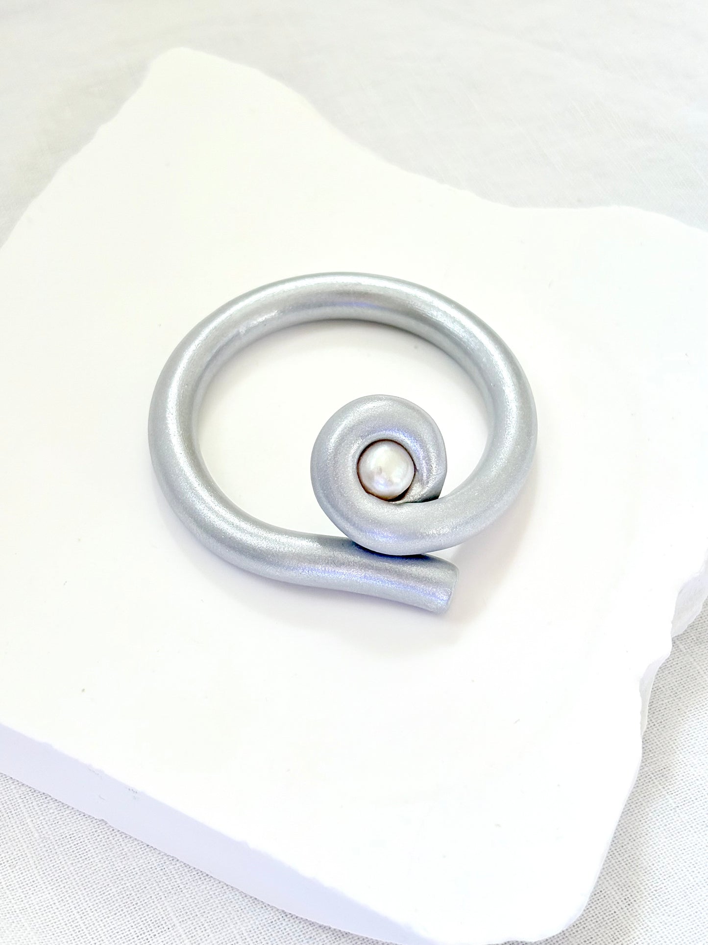 The Pearl Bracelet