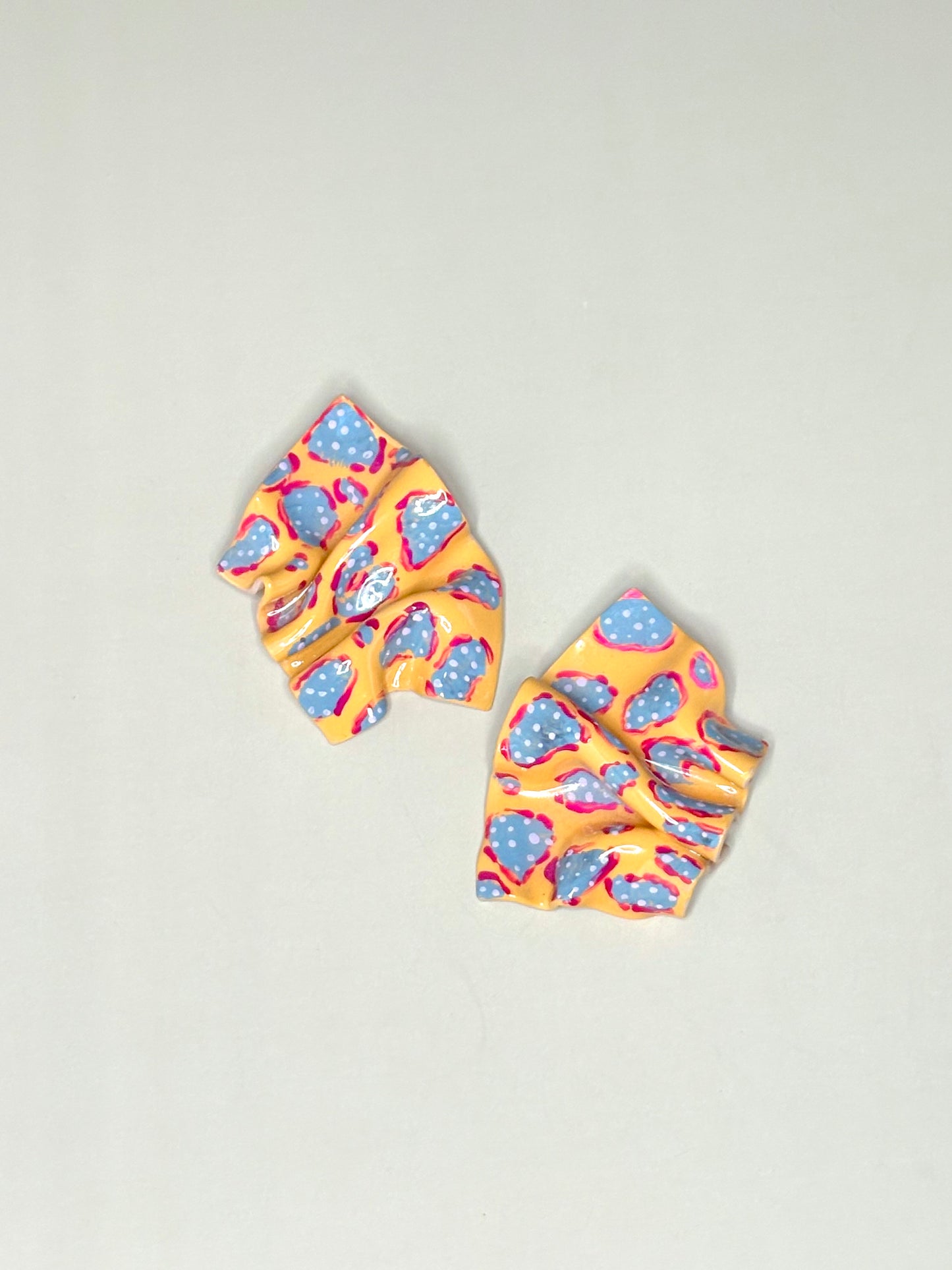 The Vibrant Fold